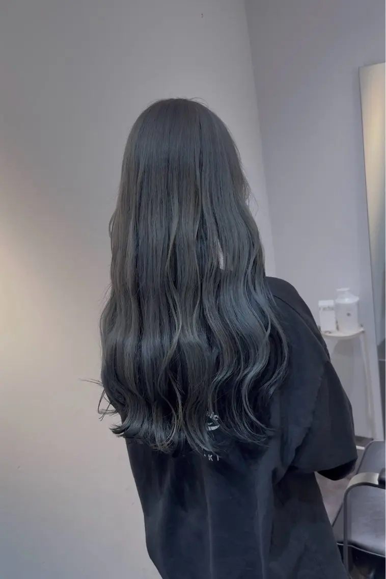 ロング chill_ KAZUKIのヘアスタイル