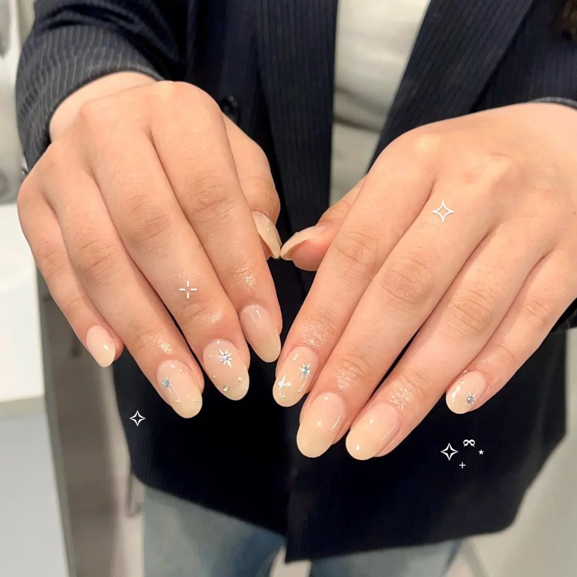 ネイル グラデーション キラキラネイル ロングネイル 持ち込み シンプルネイル ハンドネイル 横浜Nailist 𝜗𝜚春菜のネイルデザイン
