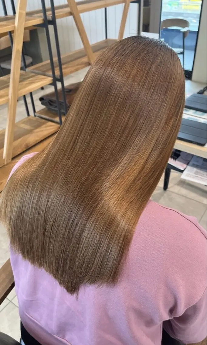 ロング カラー カット ヘアカラー トリートメント ストレート⭐️ 髪質改善カラー⭐️のヘアスタイル