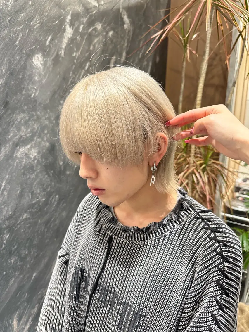 ショート メンズ メンズブリーチ メンズハイトーン メンズ韓国風 韓国風ヘア ヘアカラー トリートメント 💋ハイトーンデザイ ンヘア💋A'nyuのヘアスタイル