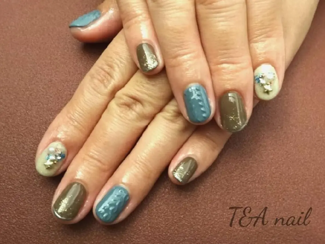 ショート ネイル クリスマス ニュアンスネイル 冬ネイル クリスマス T&A nailのネイルデザイン