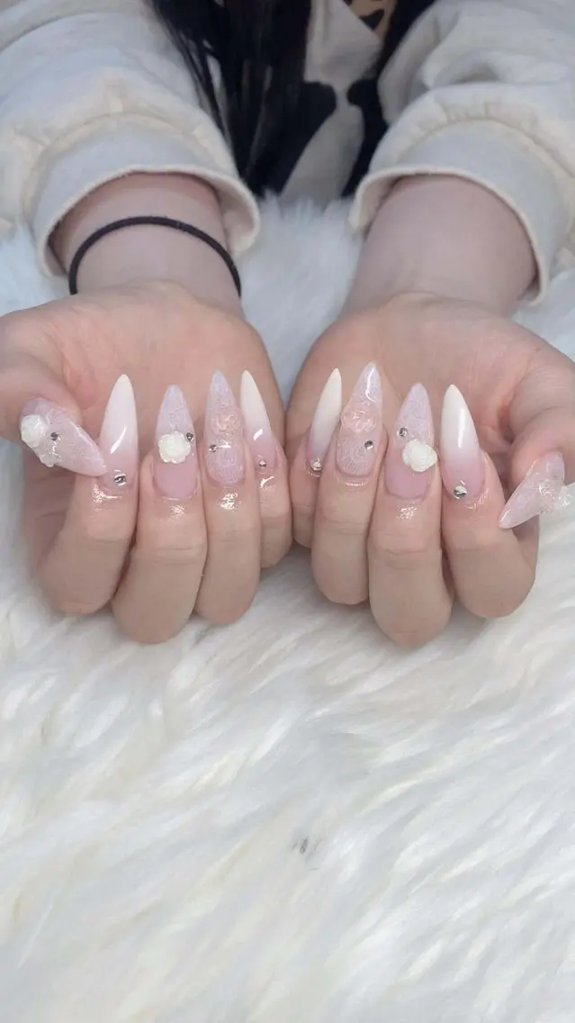 ネイル フレンチネイル グラデーション 韓国ネイル マグネットネイル ニュアンスネイル ハンドネイル Squen Nail shinjukuのネイルデザイン
