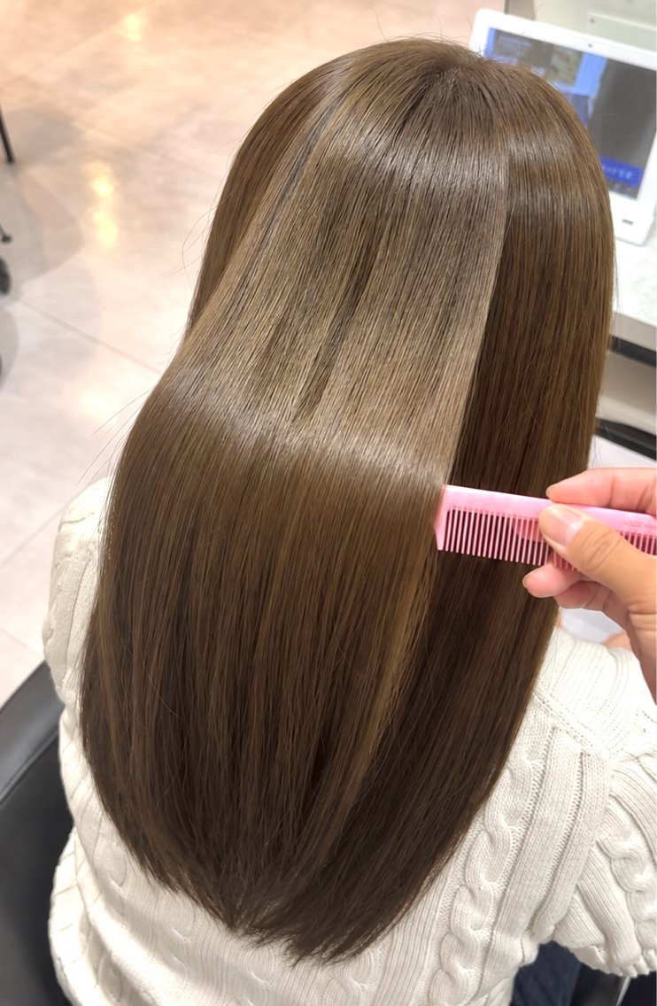 ロング ハッシュカット 髪質改善 レイヤーカット 縮毛矯正 トリートメント カット ヘアカラー 🌙髪質改善カラー Momoka🦋のヘアスタイル
