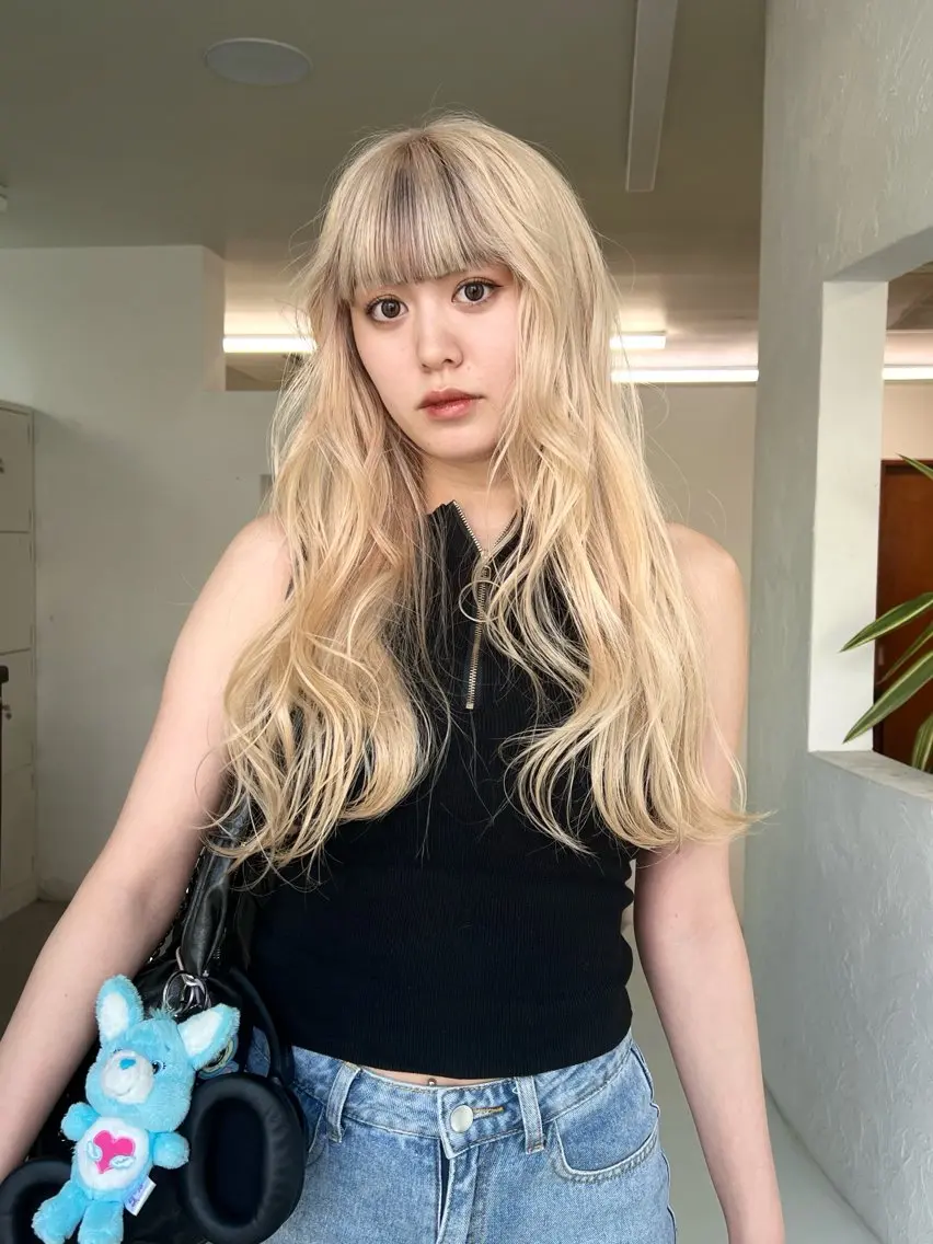 ロング カラー ヘアカラー 小林 美咲のヘアスタイル