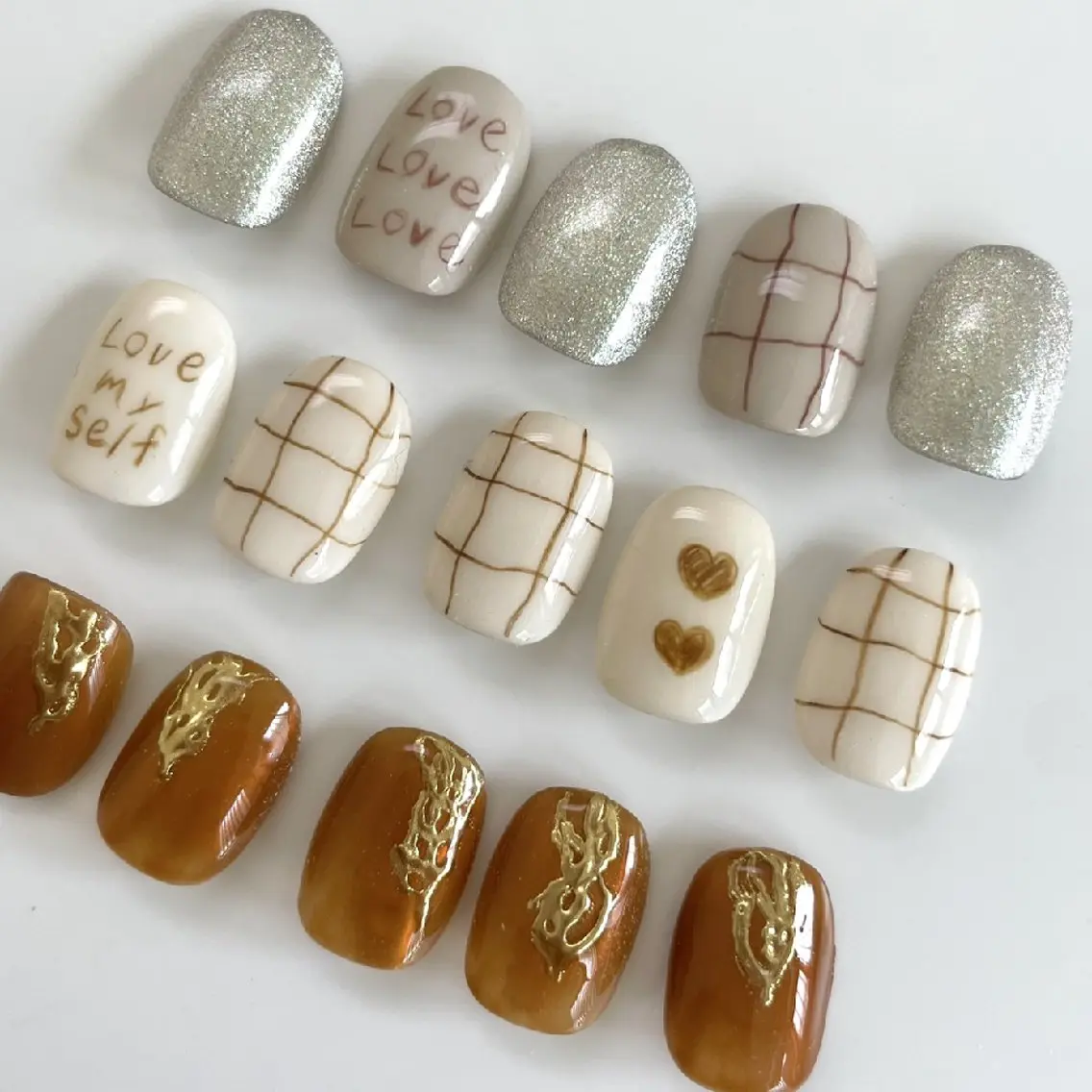 ネイル ネイルスクール byCharmeのネイルデザイン