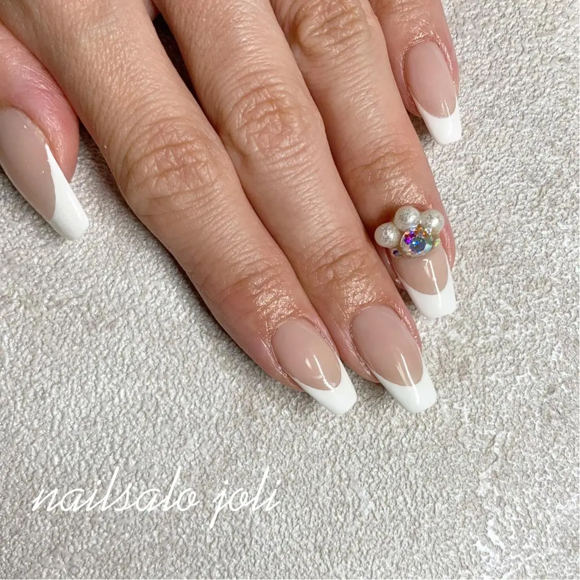 ネイル フレンチネイル ワンカラーネイル ストーンネイル nailsalon joliのネイルデザイン