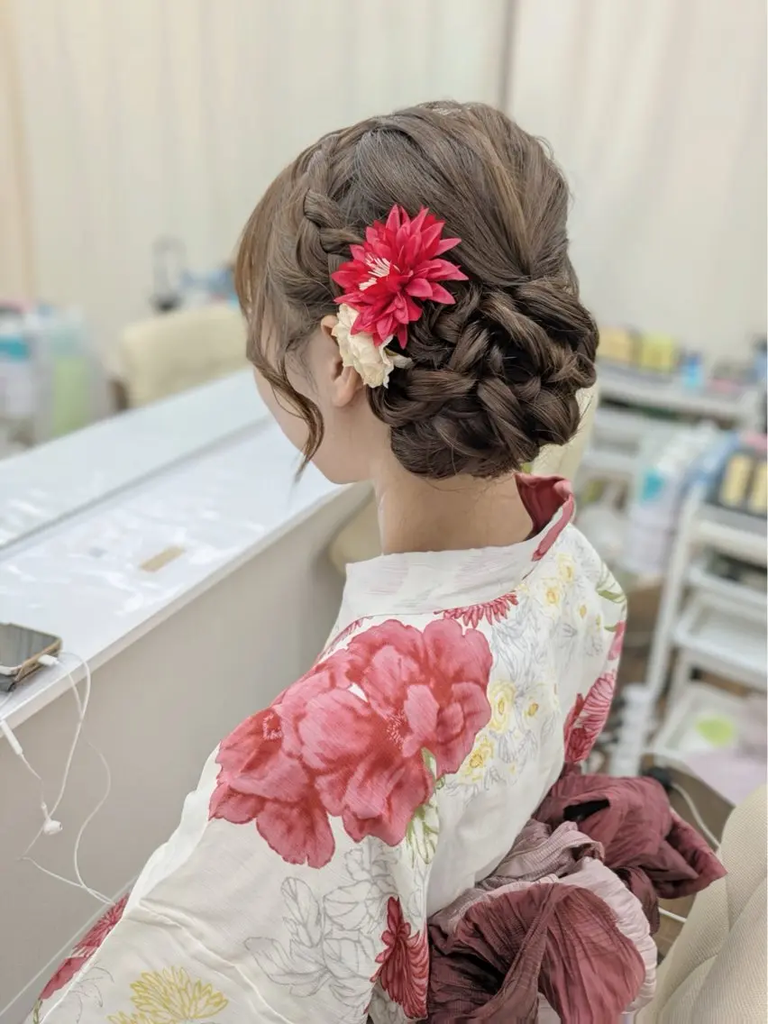 ヘアアレンジ お団子ヘア YUMEYAKATA 五条店のヘアスタイル