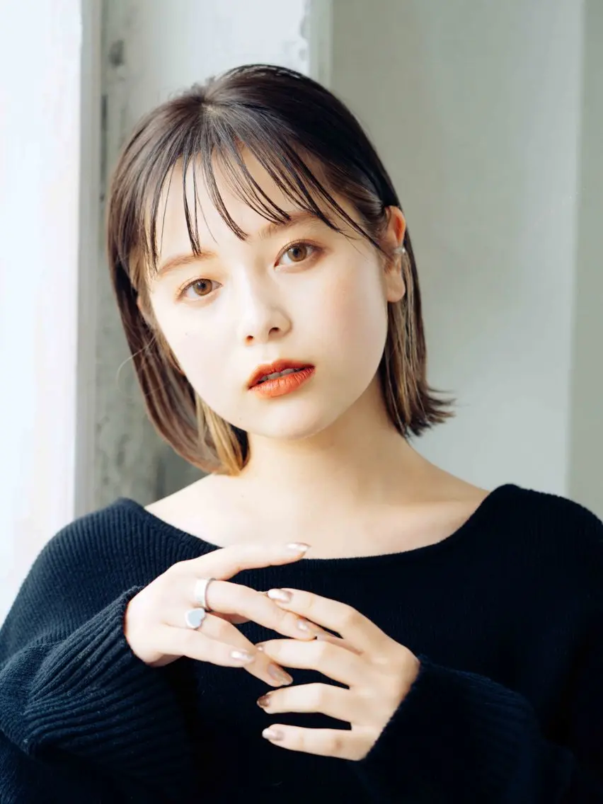 ショート カラー ブリーチ イヤリングカラー ヘアカラー トリートメント ノグチ ナツコのヘアスタイル