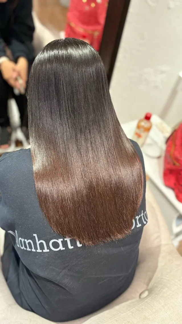 セミロング 縮毛矯正 縮毛矯正 岡本 愛梨のヘアスタイル