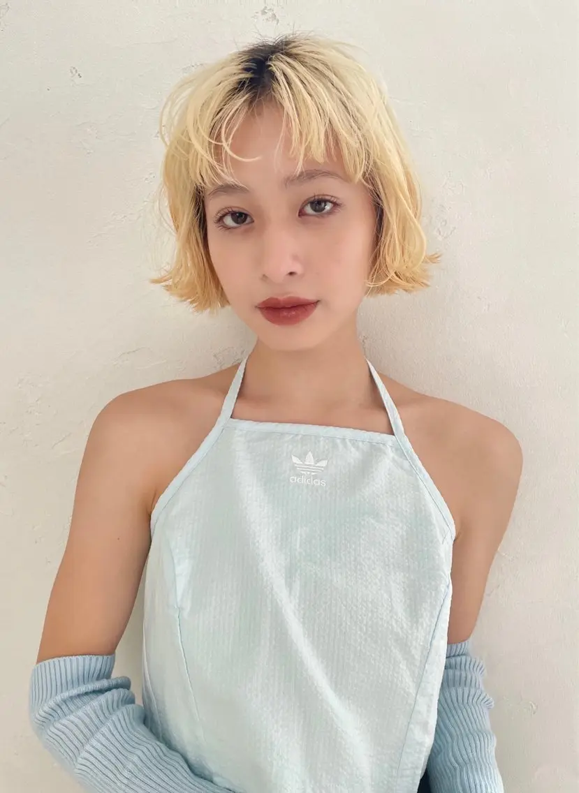ショート カラー ヘアアレンジ ダブルカラー 髪質改善 縮毛矯正 トリートメント 脇野 茉優のヘアスタイル