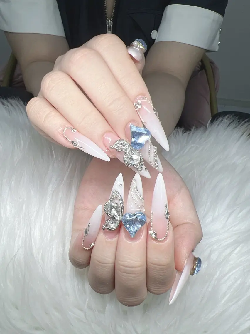 ネイル ハンドネイル Lee Nails チップ長さだし専門店のネイルデザイン