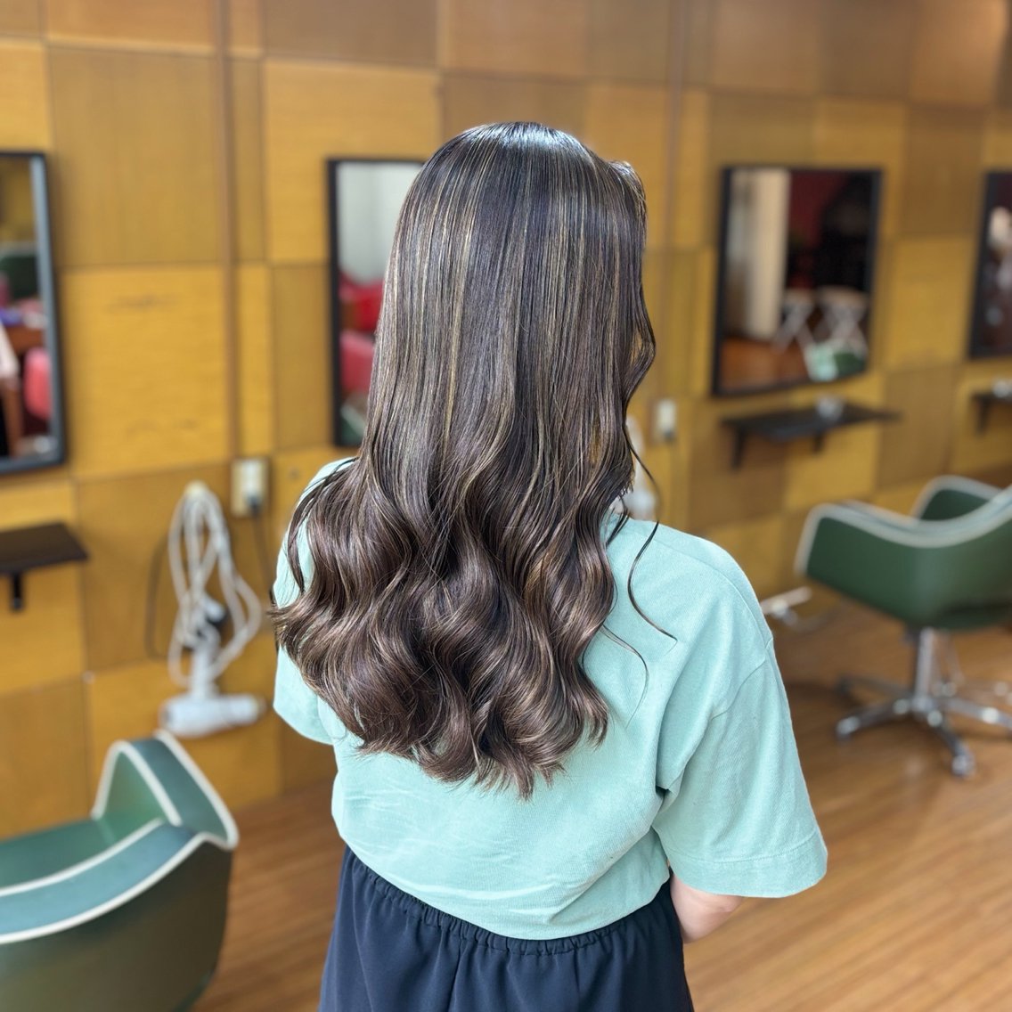 ロング ハイライト カット ヘアカラー トリートメント MIRAN stylistのヘアスタイル