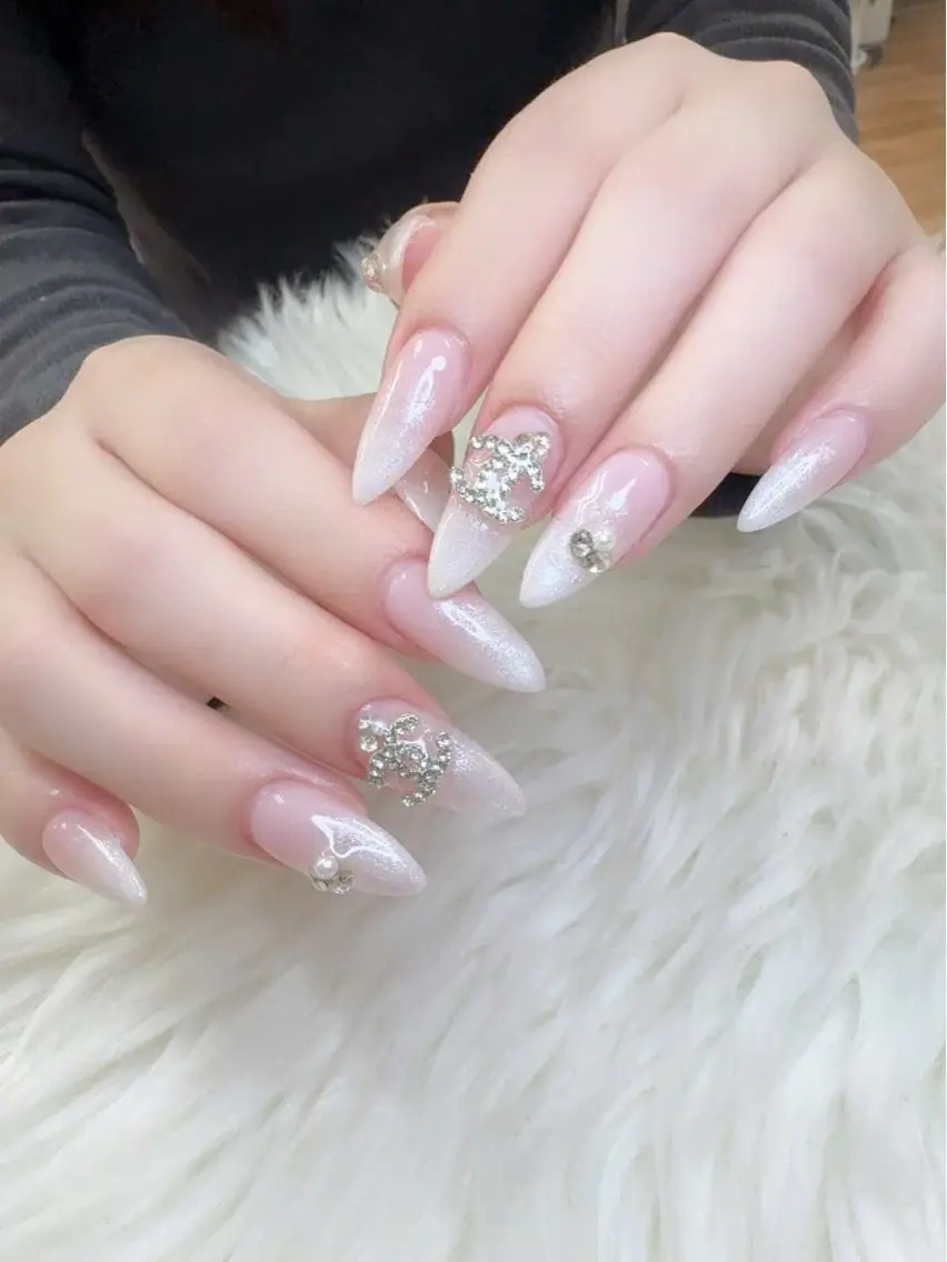 ネイル 成人式 フレンチネイル グラデーション 韓国ネイル マグネットネイル ハンドネイル ハンドケア Hara Nail 【持ち込みOK】のネイルデザイン