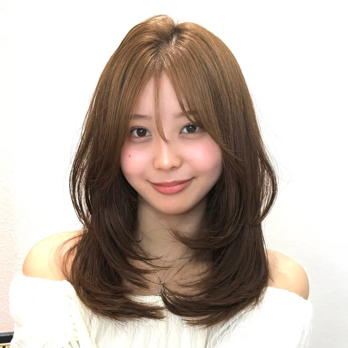 ミディアム カット ヘアカラー トリートメント レイヤーカット 縮毛矯正 高杉颯汰のヘアスタイル