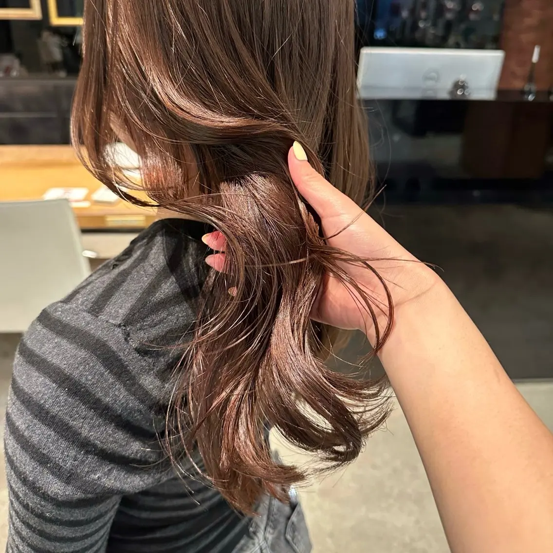 カラー ベージュカラー 透明感カラー オリーブベージュ ヘアカラー 美 海のヘアスタイル