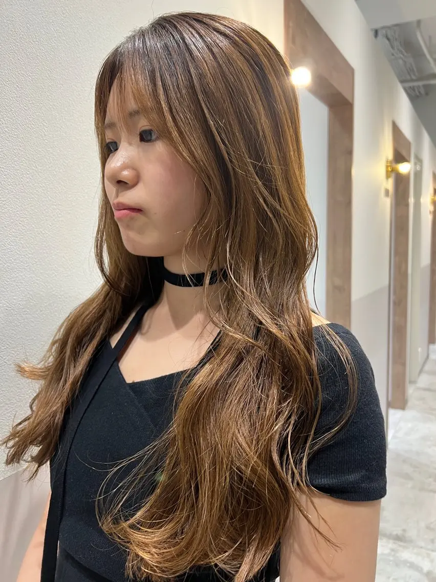 ロング カラー レイヤーカット SALOWIN熊本 yuseiのヘアスタイル