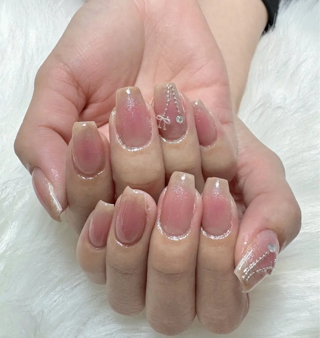 ネイル ハンドネイル 🎀nana🫧 ワンホンネイル🎀のネイルデザイン