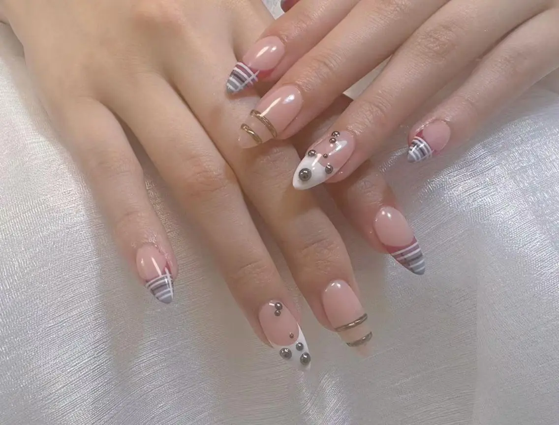 ネイル ハンドネイル ハンドケア The Nail💗 Ayaseのネイルデザイン