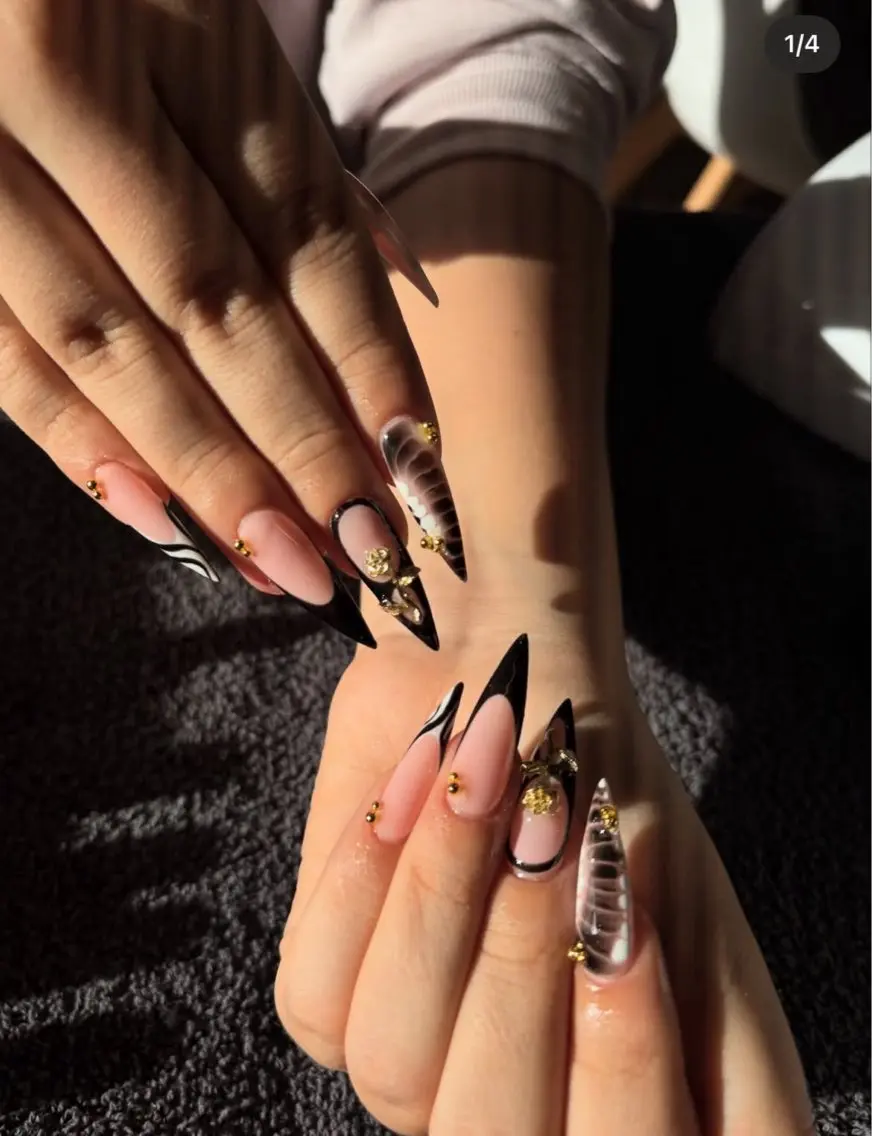ネイル 韓国ネイル マグネットネイル 持ち込み ハンドネイル Dyo Nail_Royalのネイルデザイン