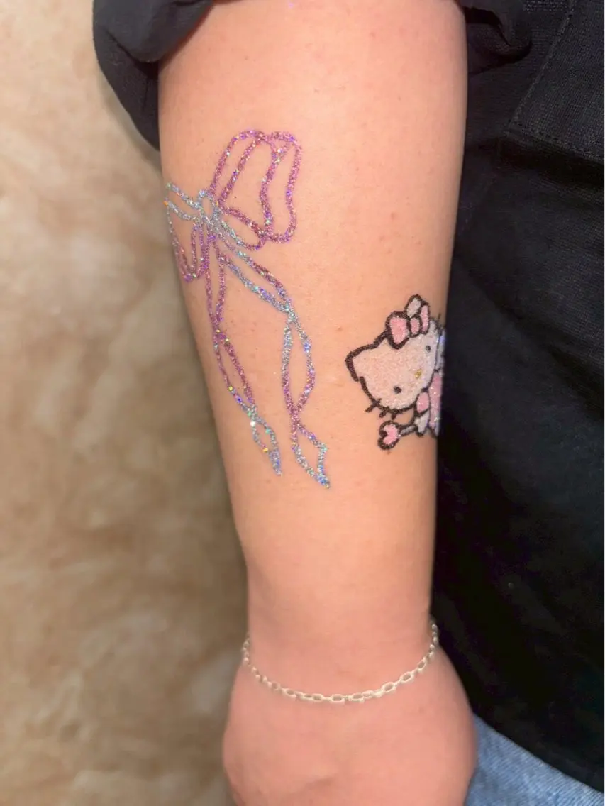 キラキラタトゥー💖ボディージュエリー💎の写真