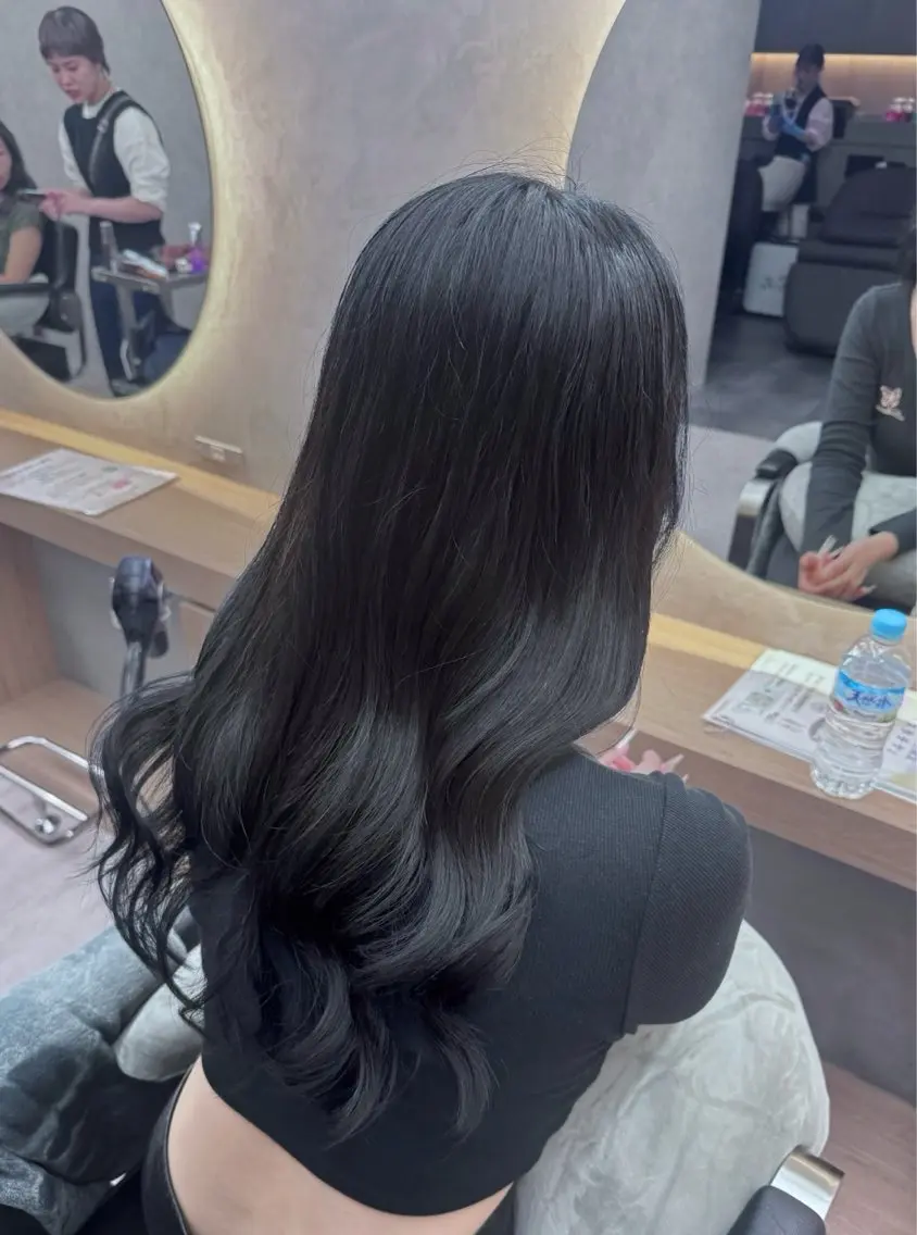 【⚠️女性限定⚠️インスタに載せます!写真に顔映ってもいい方!】透明感カラー🩵➕3steトリートメント🐶の写真