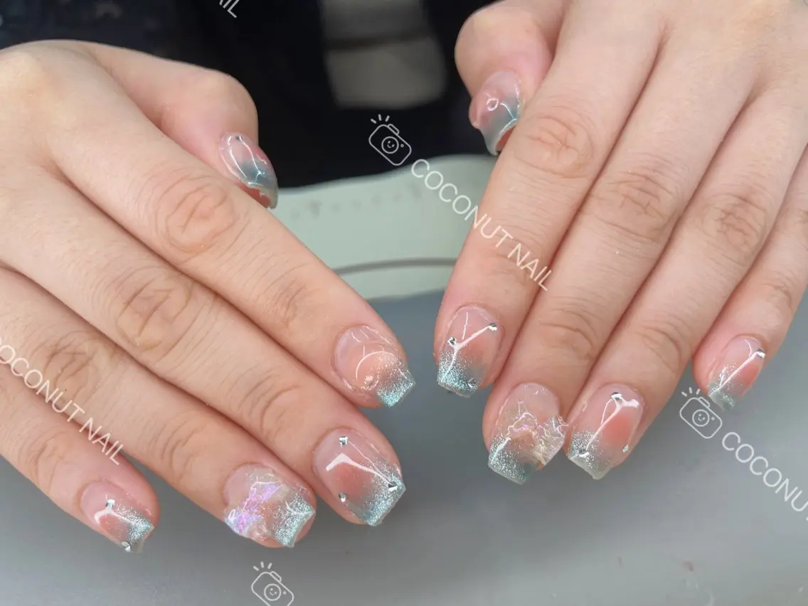 ネイル ハンドネイル 神田 ココナッツのネイルデザイン