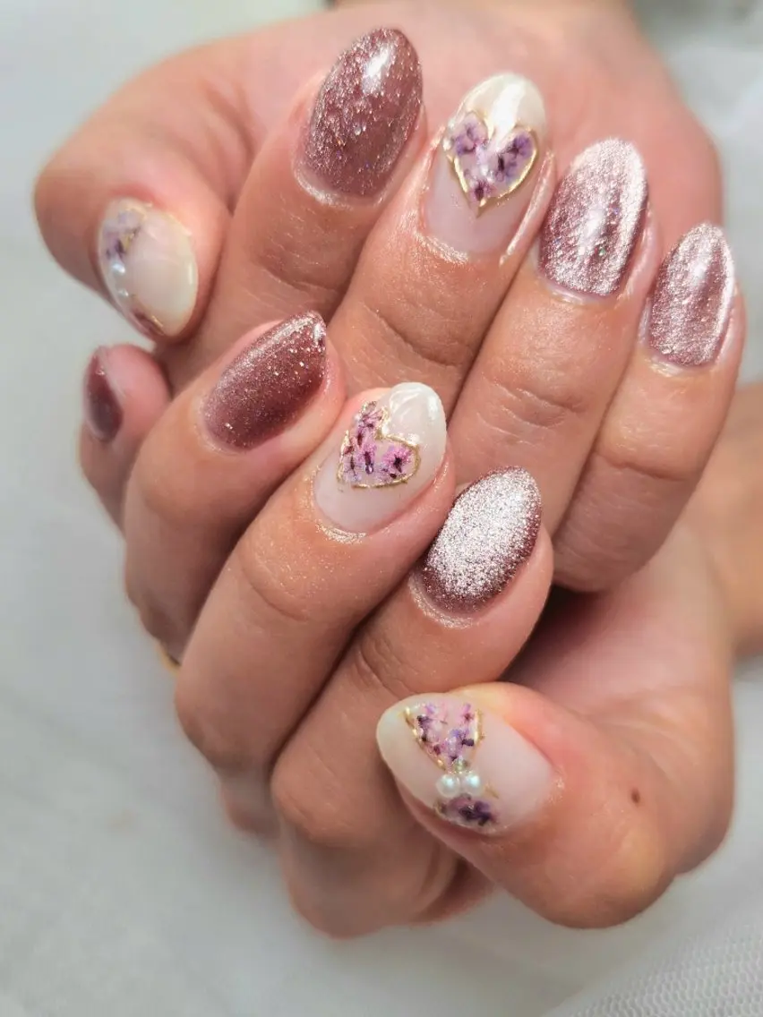 ネイル アートネイル フラワーネイル ジェルネイル ハート キラキラネイル Nailroom3  古屋のネイルデザイン