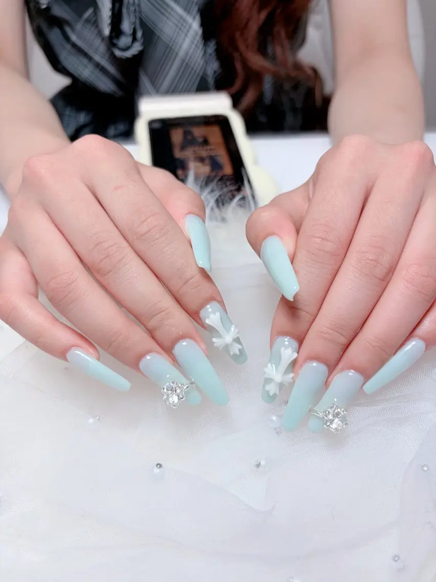 ネイル フットネイル ジェルネイル 韓国ネイル マグネットネイル 持ち込み ハンドネイル Huyn Nail Shinjyukuのネイルデザイン