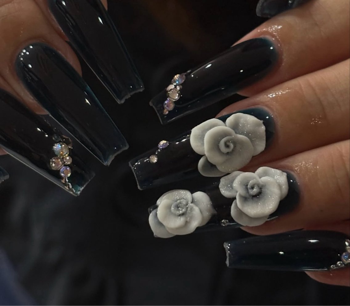 ネイル ハンドネイル NiJi Nailsのネイルデザイン