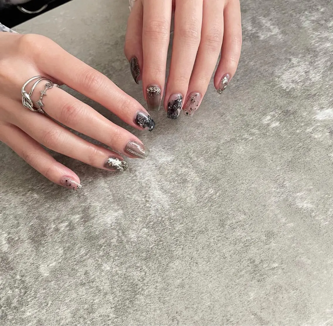 ネイル ブラウン ジェルネイル キラキラネイル 大理石ネイル(マーブル) ニュアンスネイル ハンドネイル MIU 　nailのネイルデザイン