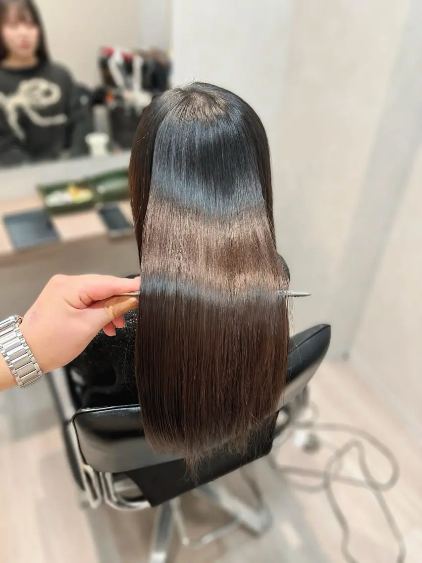 ロング パーマ 髪質改善 縮毛矯正 ストレートパーマ 縮毛矯正/ レイヤー/ミディアムのヘアスタイル