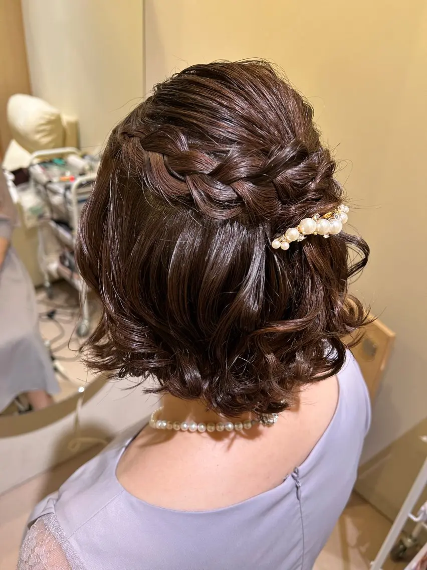 ショート ヘアアレンジ ボウ🪞ヘアセット /メイク/マツパのマツエク・マツパデザイン