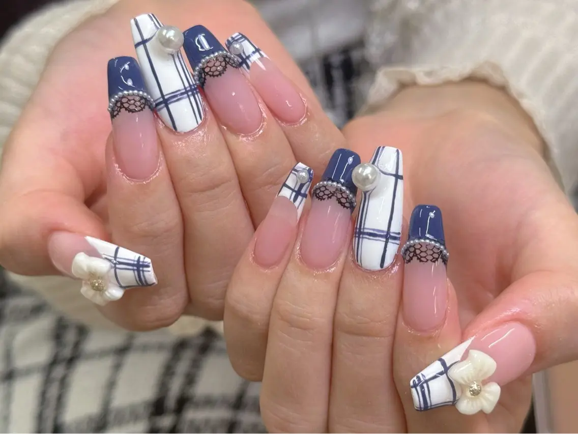 ネイル lucky nail 歌舞伎町のネイルデザイン