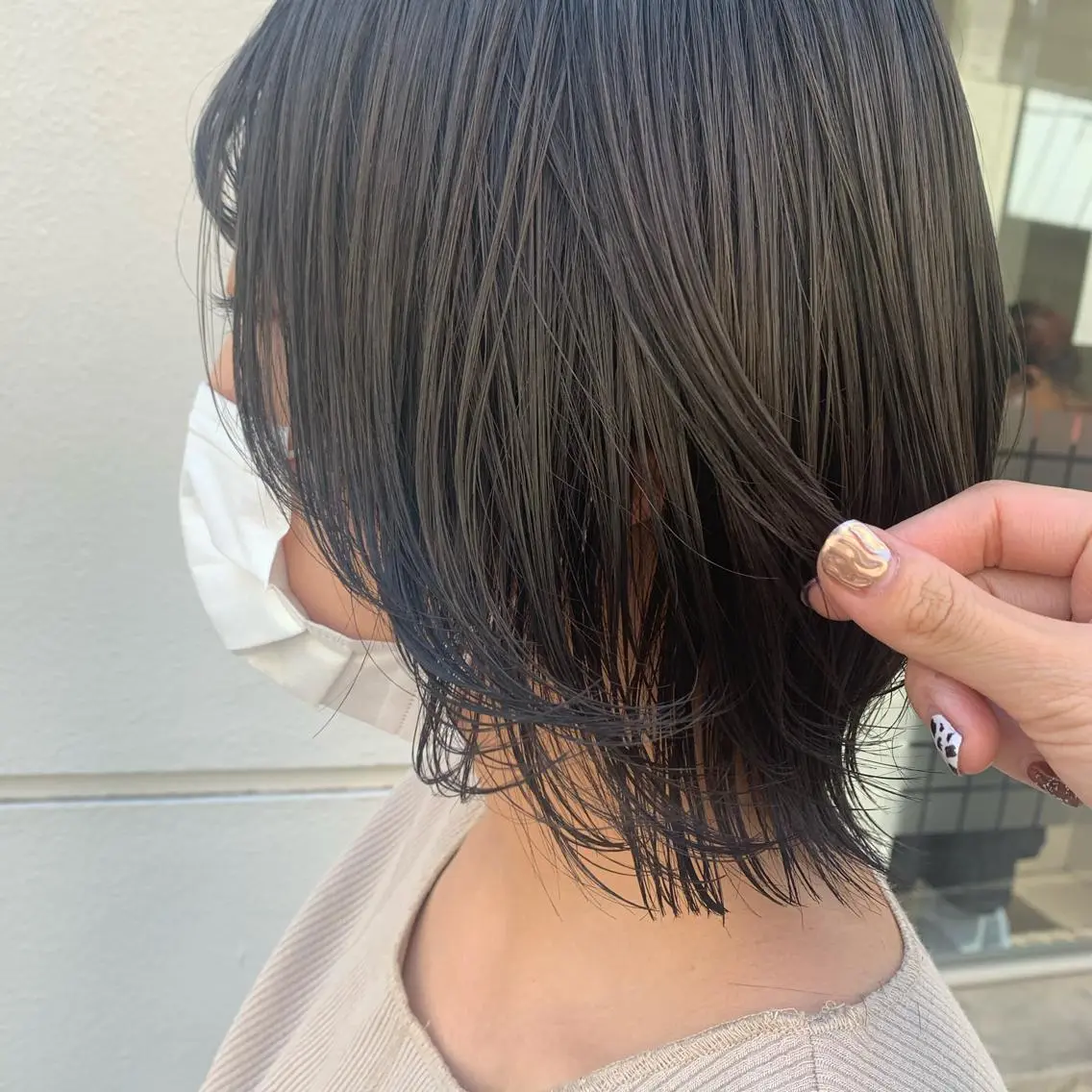 ショート カラー ヘアアレンジ カット ヘアカラー トリートメント サナ🌱 切りっぱなしボブのヘアスタイル
