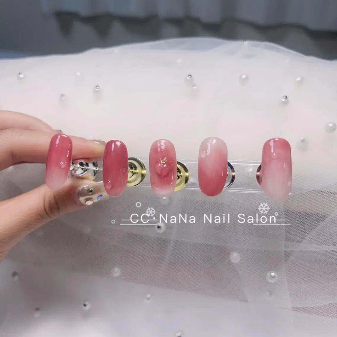 ネイル ジェルネイル パラジェル スカルプネイル ワンホンネイル CC  NaNa ワンホンネイル🌙Nのネイルデザイン