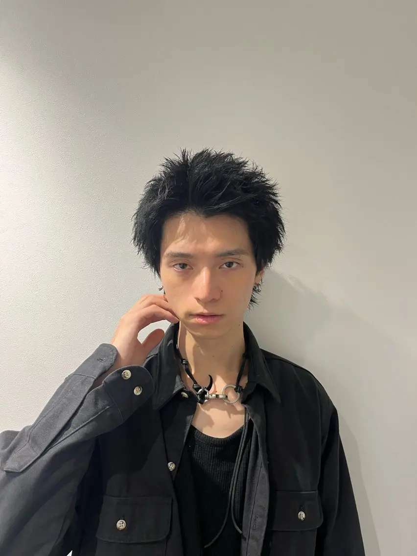 メンズ スパイキーショート 刈り上げ メンズウルフカット ウルフカット カット メンズ特化美容師 水野友貴のヘアスタイル