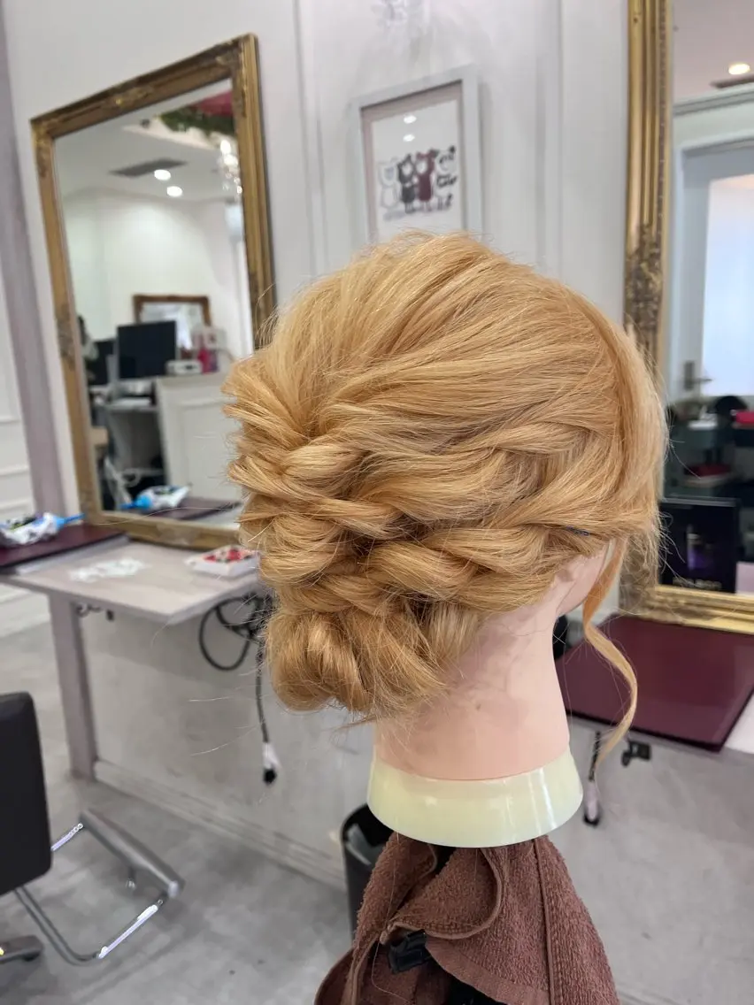 ロング ヘアアレンジ 結婚式・ブライダル MIRA/梅田美容室 ブリーチ得意/ツグミのヘアスタイル