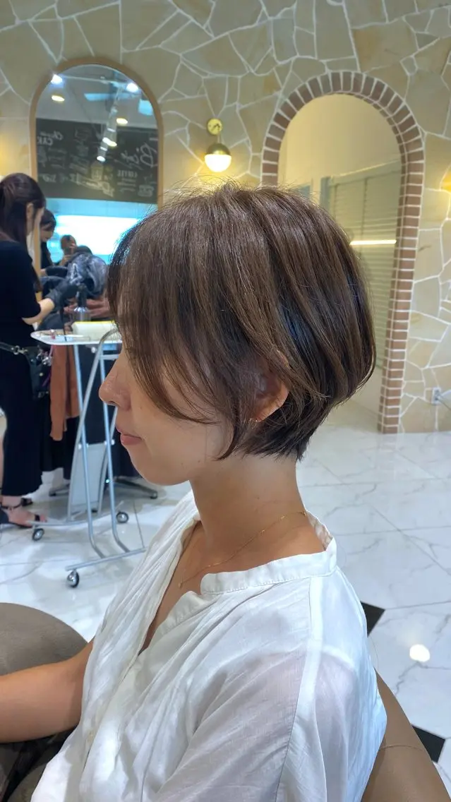 ショート カラー くびれヘア ショートヘア 坂井 茅聖のヘアスタイル