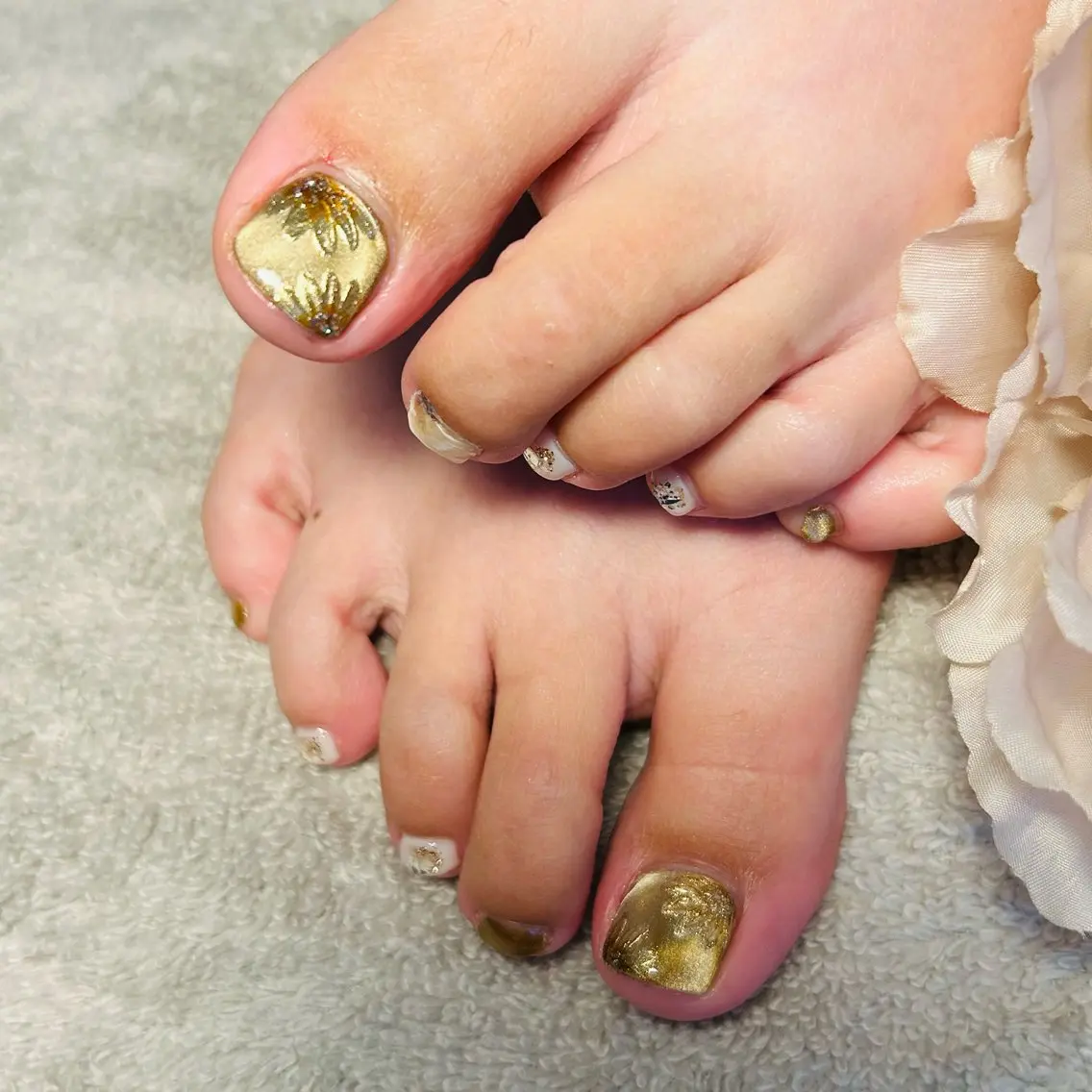 ネイル フットネイル Lily nailのネイルデザイン
