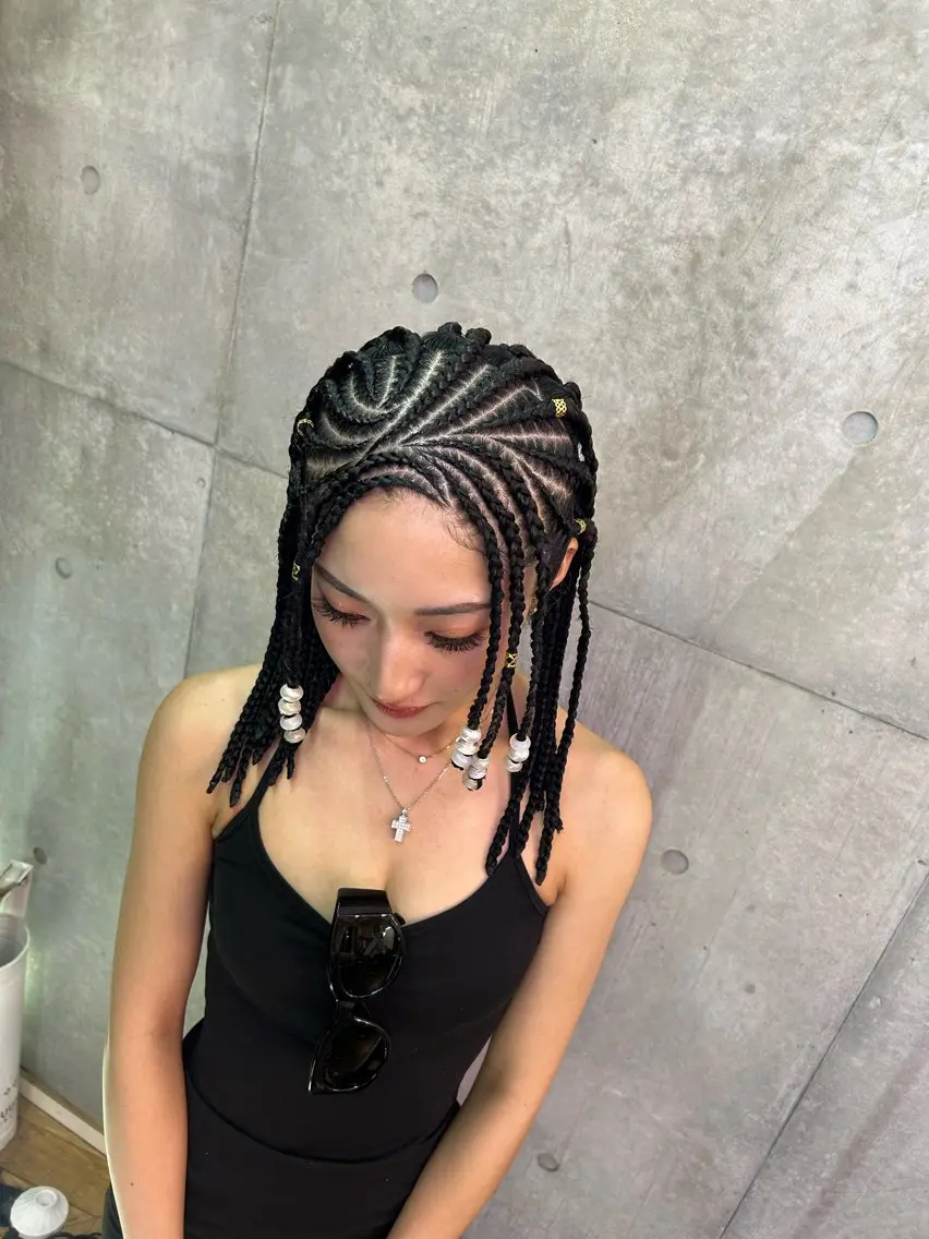 ミディアム ヘアアレンジ エクステ ヘアセット HARURU🪮✨ ブレイズ海外ヘアのヘアスタイル