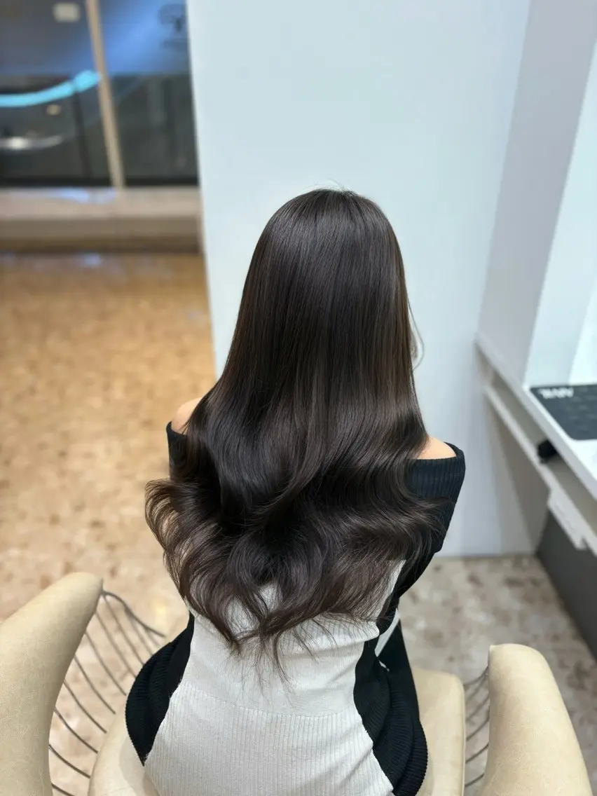 セミロング レイヤーカット レイヤーカット┊ 透 明感カラー┊ YUIのヘアスタイル