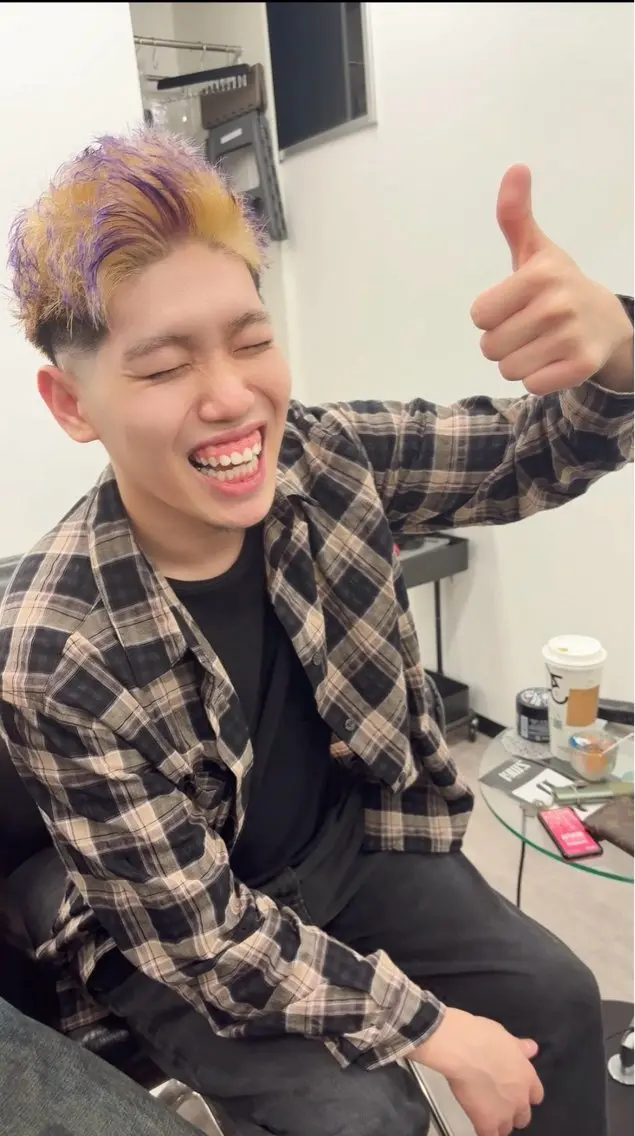カラー 髙橋 欽春のヘアスタイル