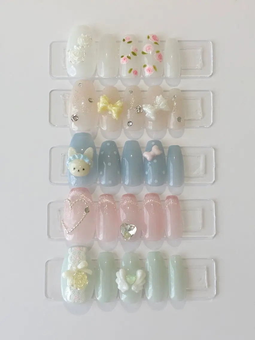 ネイル ガーリー ストーンネイル ハンドネイル kiri nail キリネイルのネイルデザイン