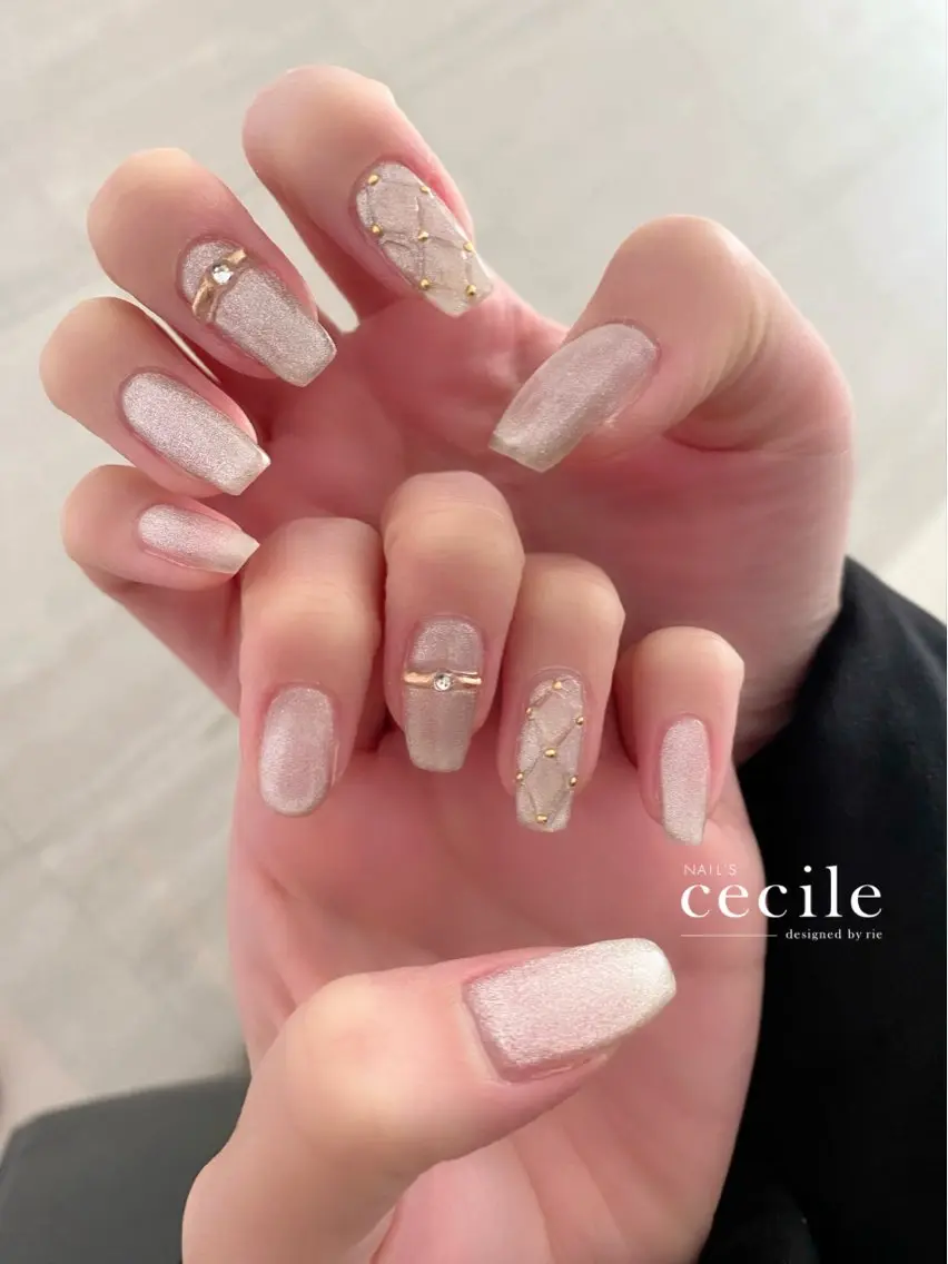 ネイル ハンドネイル Cecile Rieのネイルデザイン