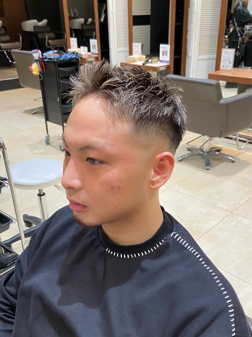 ショート メンズ フェードカット フェザーパーマ/ メンズ特化/LUCAのヘアスタイル