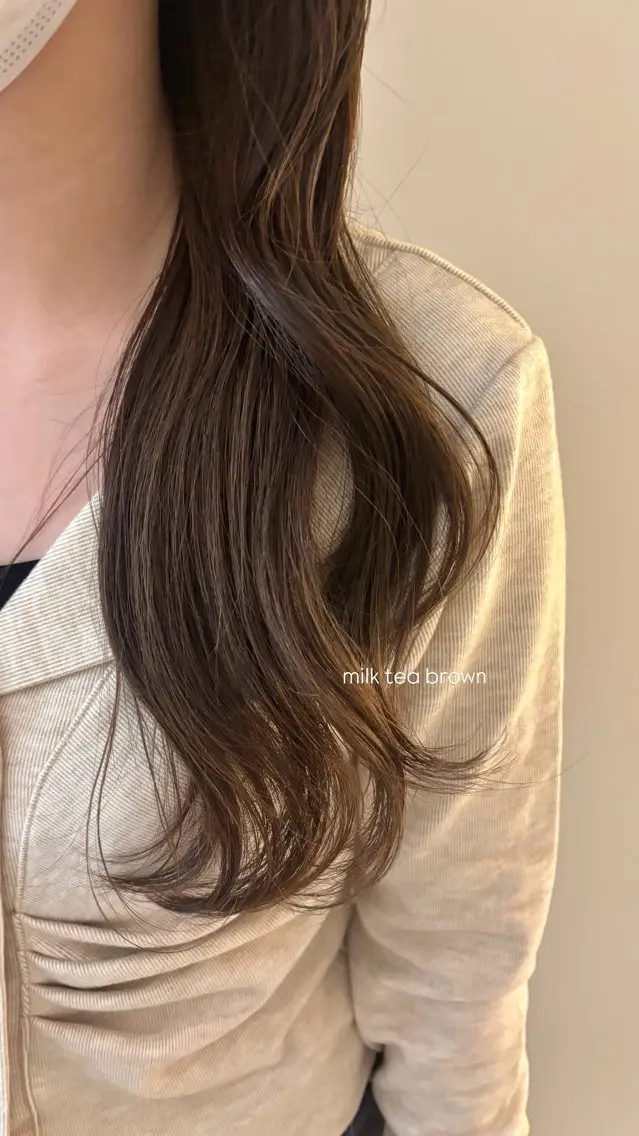 ロング カラー ブリーチ ブラウンカラー 透明感カラー ブリーチなしカラー カット ヘアカラー トリートメント 𝐲𝐮𝐮 /艶髪 /透明感カラー🌱のヘアスタイル