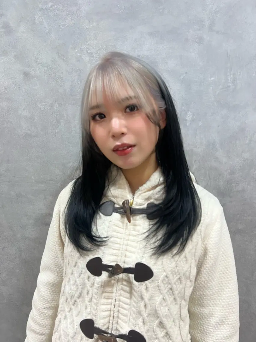 セミロング 🩵みずき/レイヤー /韓国ハイトーン🩵のヘアスタイル
