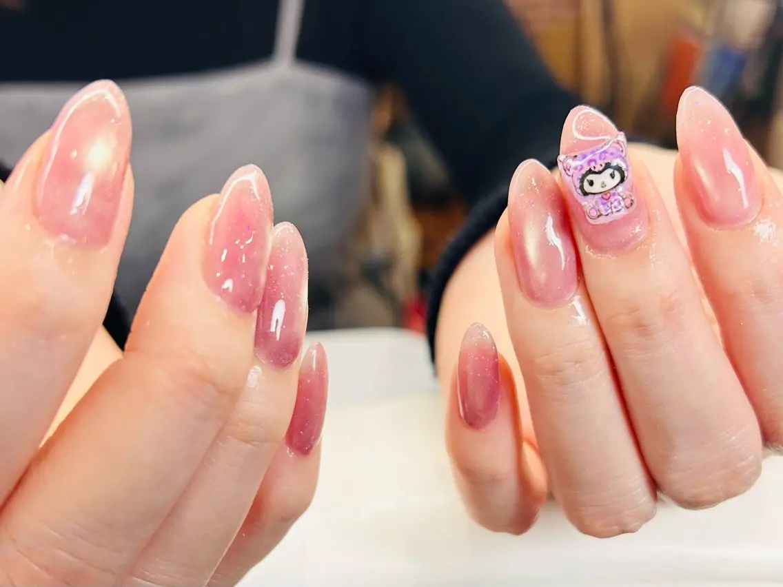 ネイル ハンドネイル sara +のネイルデザイン