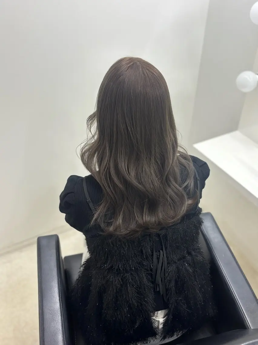 セミロング カラー カット ヘアカラー トリートメント 冨木 雄斗のヘアスタイル