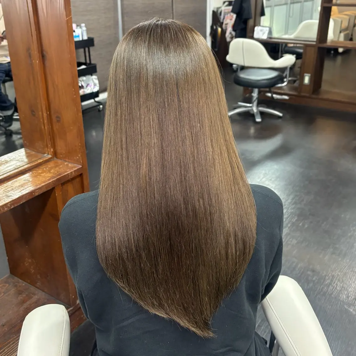 カラー OTOHA OLUOLUのヘアスタイル